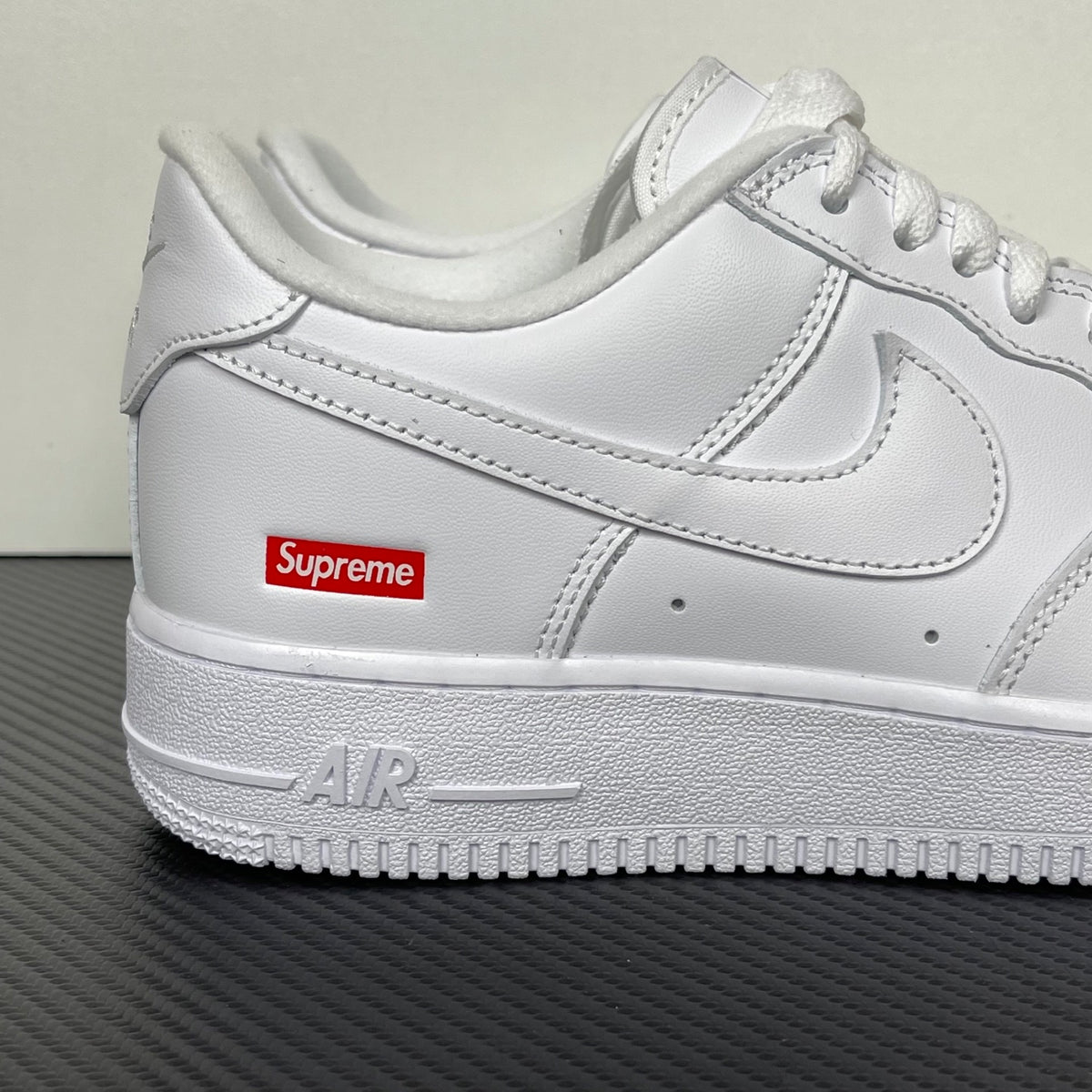 AF1 X SUP - SNEAKERS