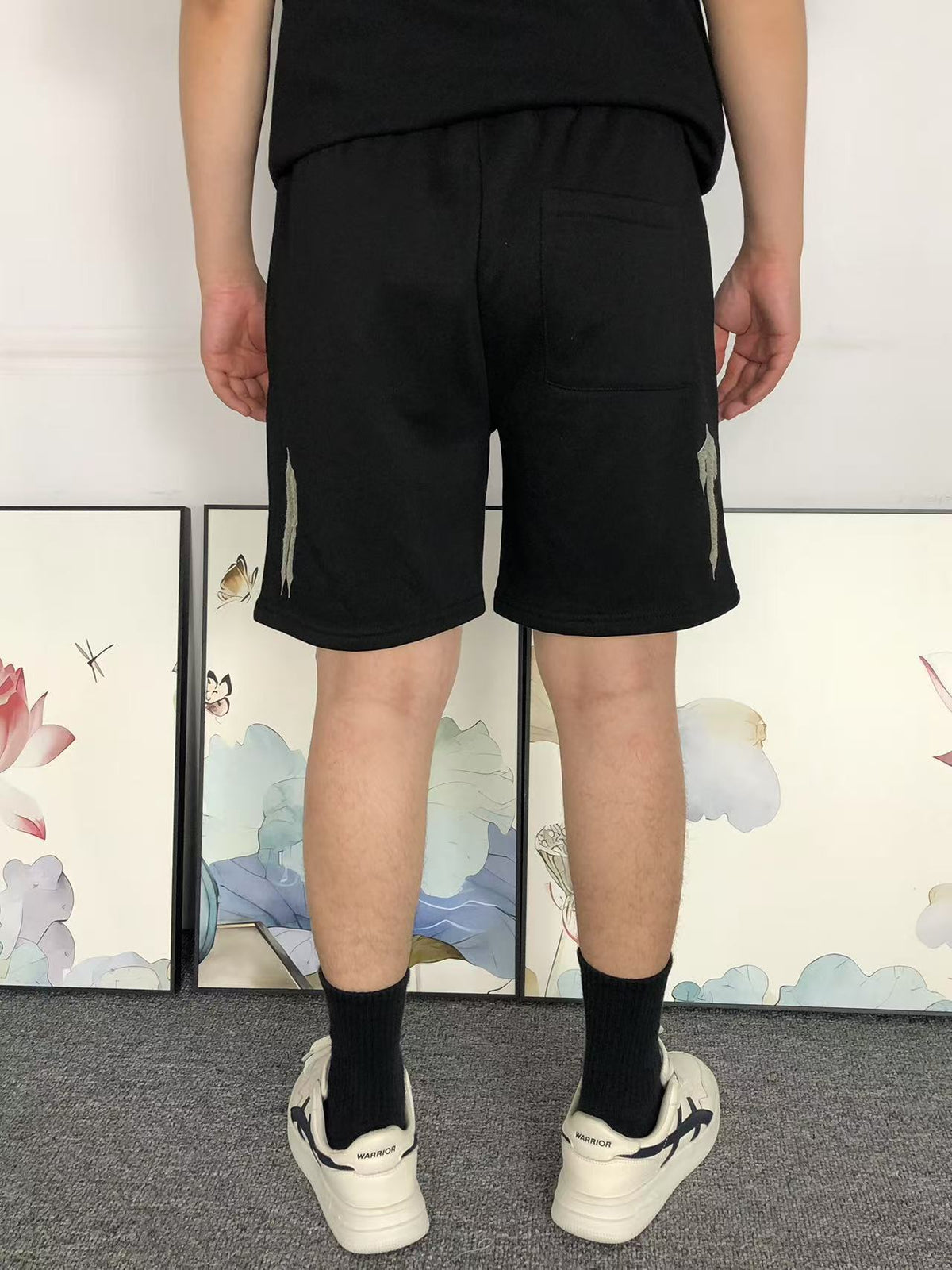 T - SHORTS