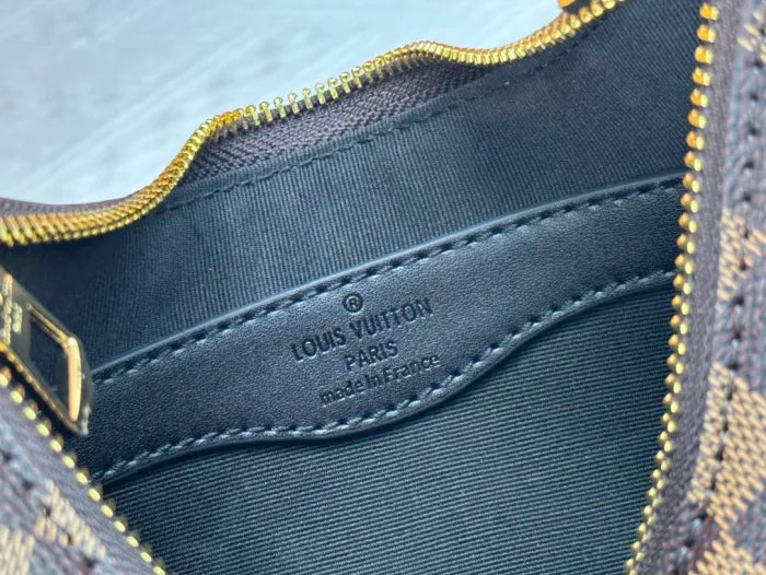 LV - BORSA