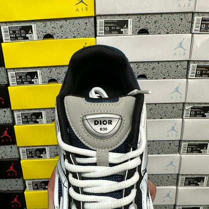 DR B30 - SNEAKERS