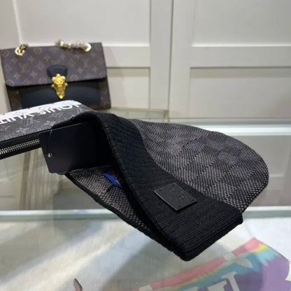 LOUIS V - BONNETS