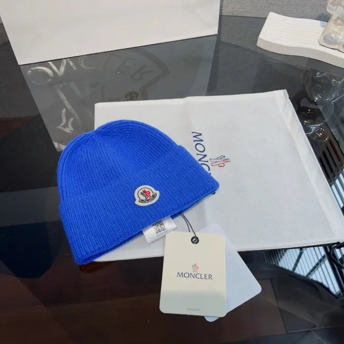 M - BEANIE
