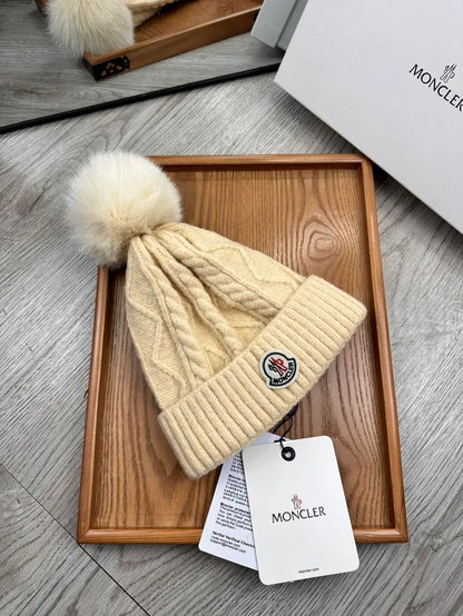 M - BEANIE