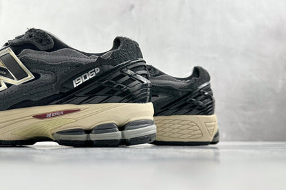 NB 1906R SNEAKERS