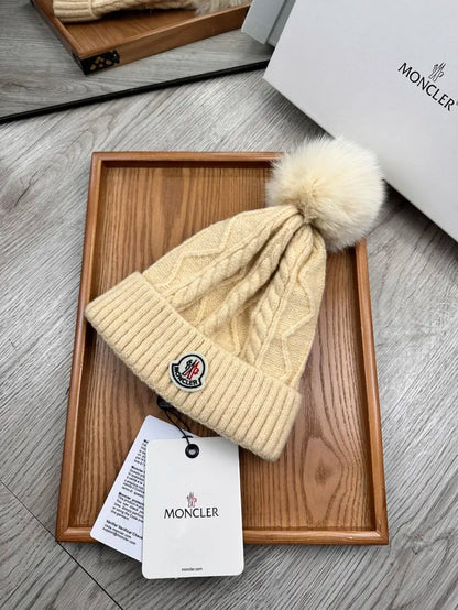 M - BEANIE