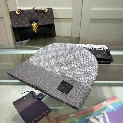 LOUIS V - BONNETS
