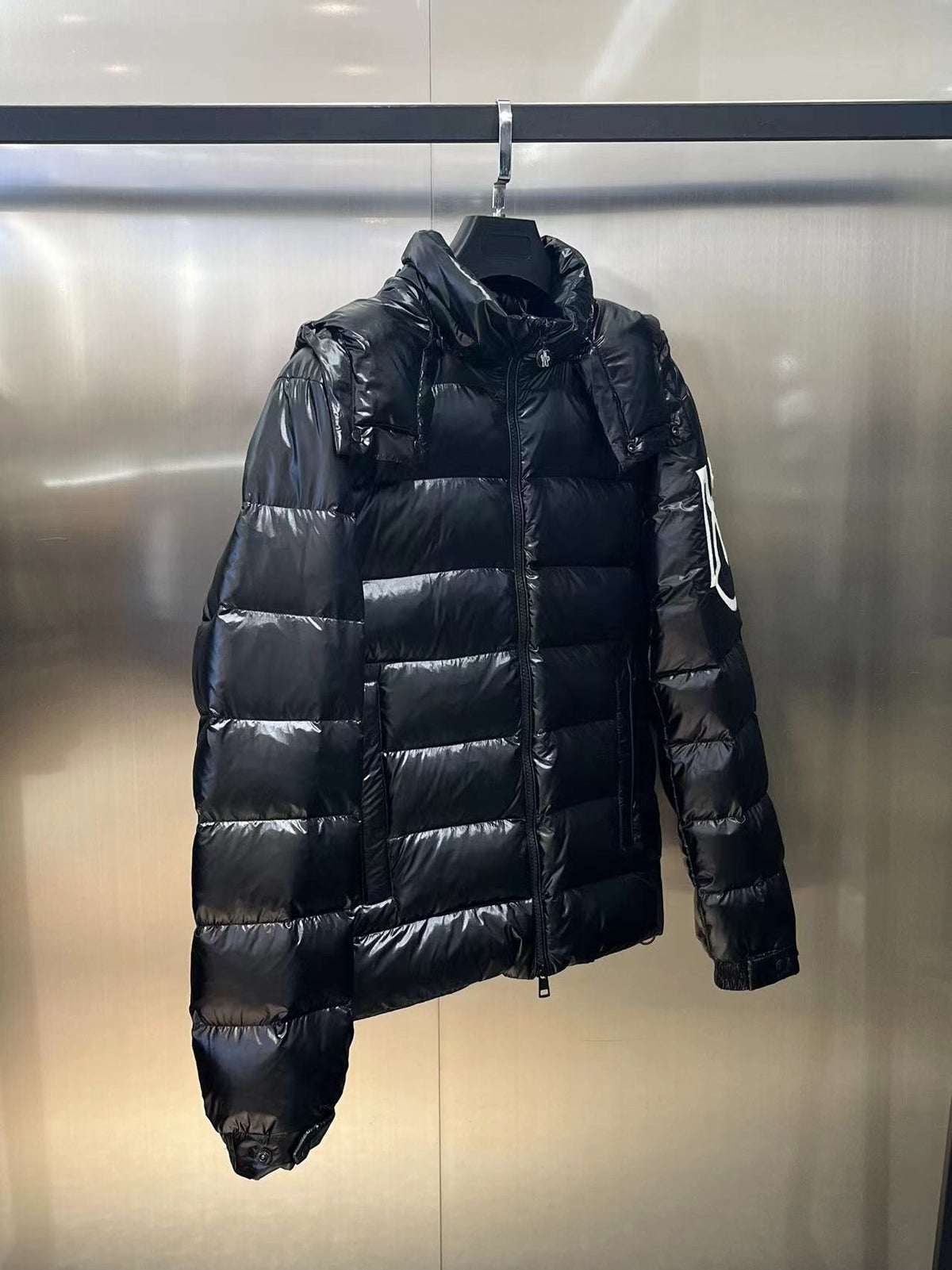 MON - PUFFER
