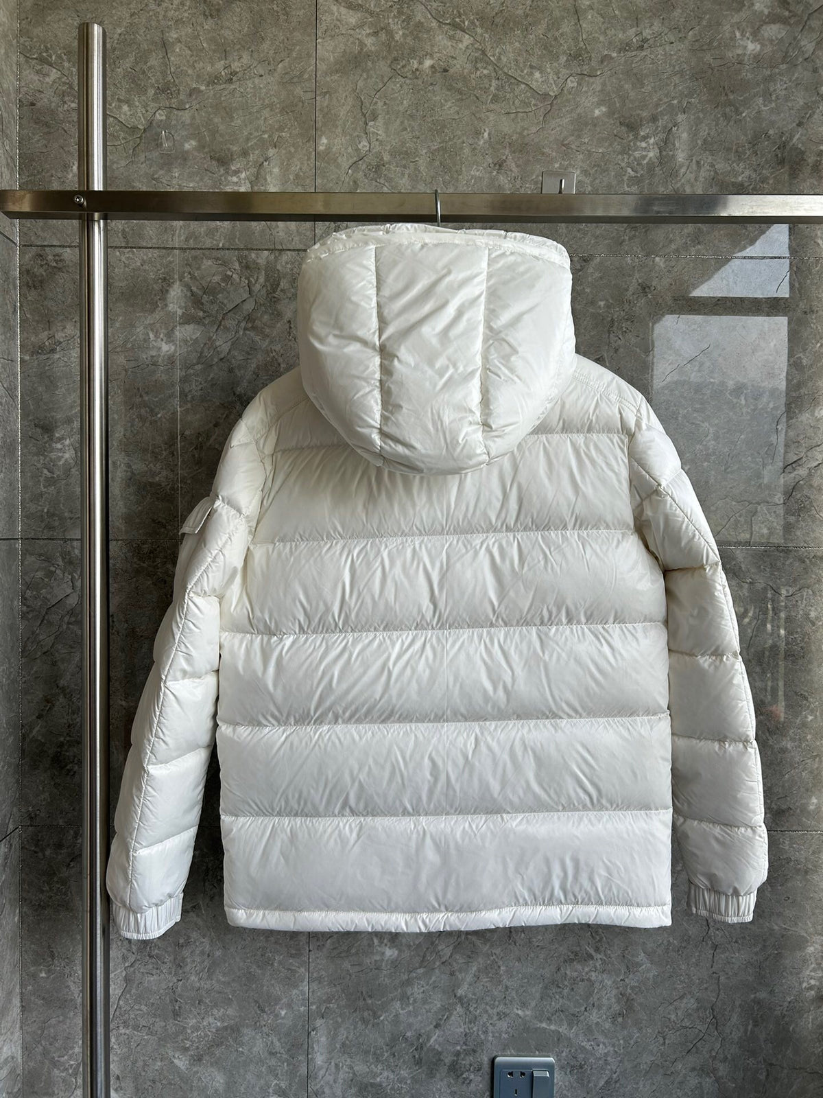 MON - PUFFER