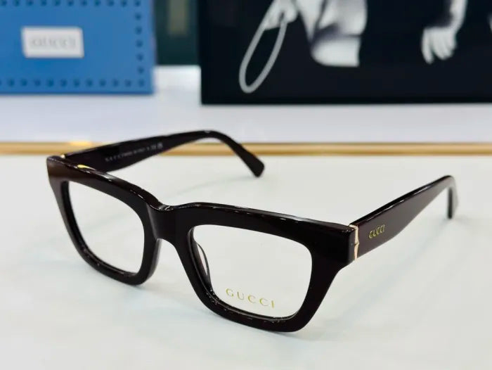 G - SUNGLASSES