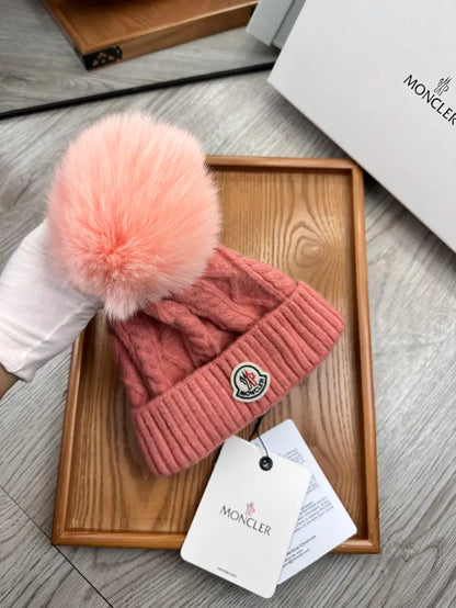 M - BEANIE
