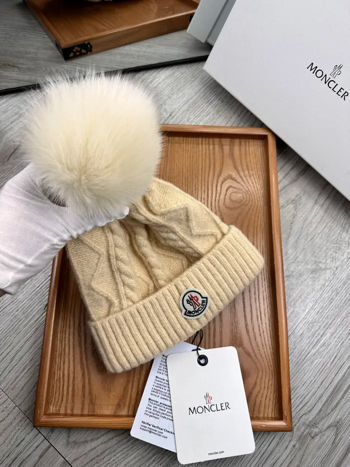 M - BEANIE