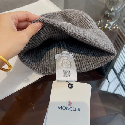 M - BEANIE