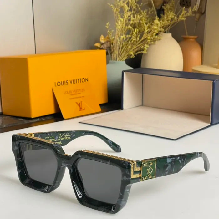 LV - SUNGLASSES