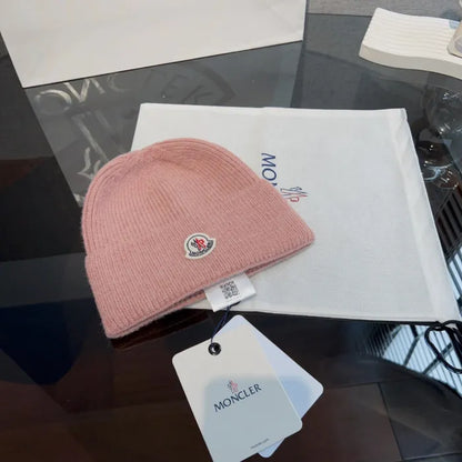 M - BEANIE