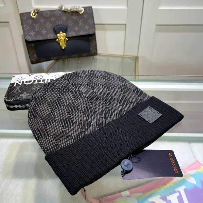 LOUIS V - BONNETS