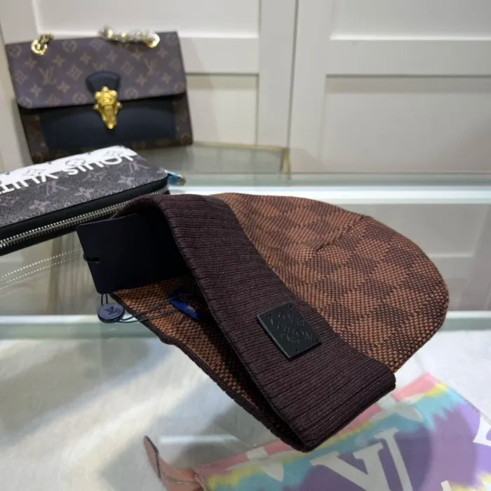 LOUIS V - BONNETS
