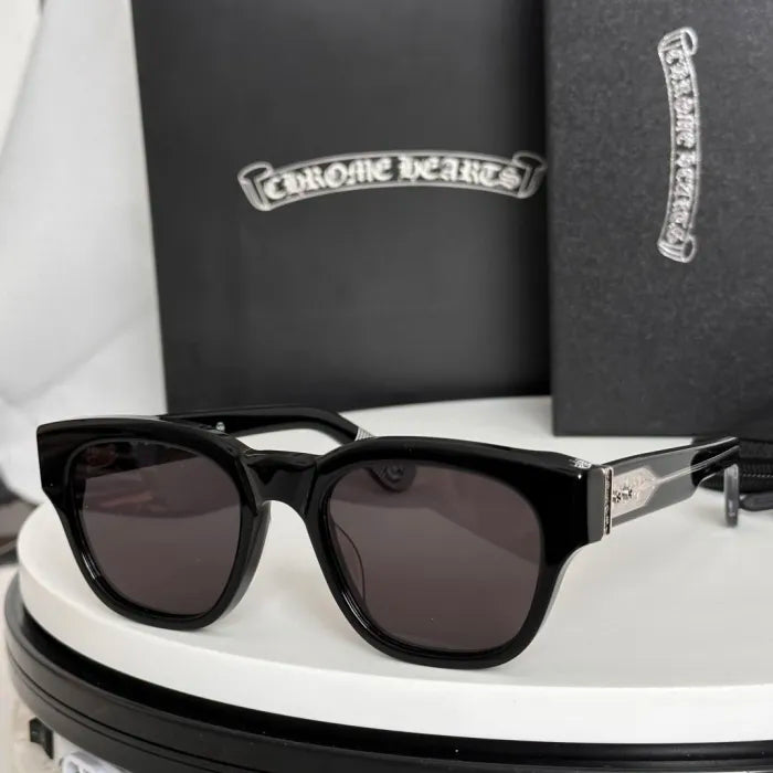 C - SUNGLASSES