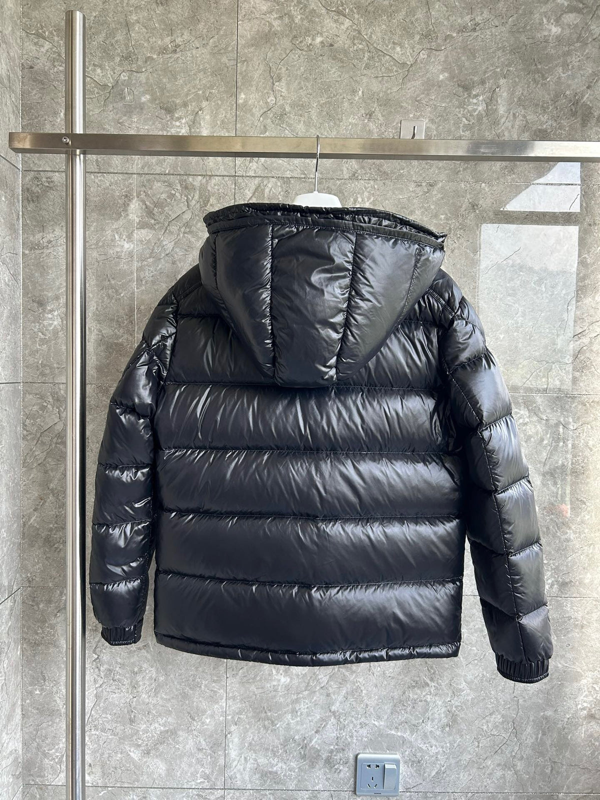 MON - PUFFER