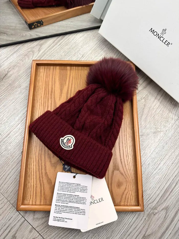 M - BEANIE