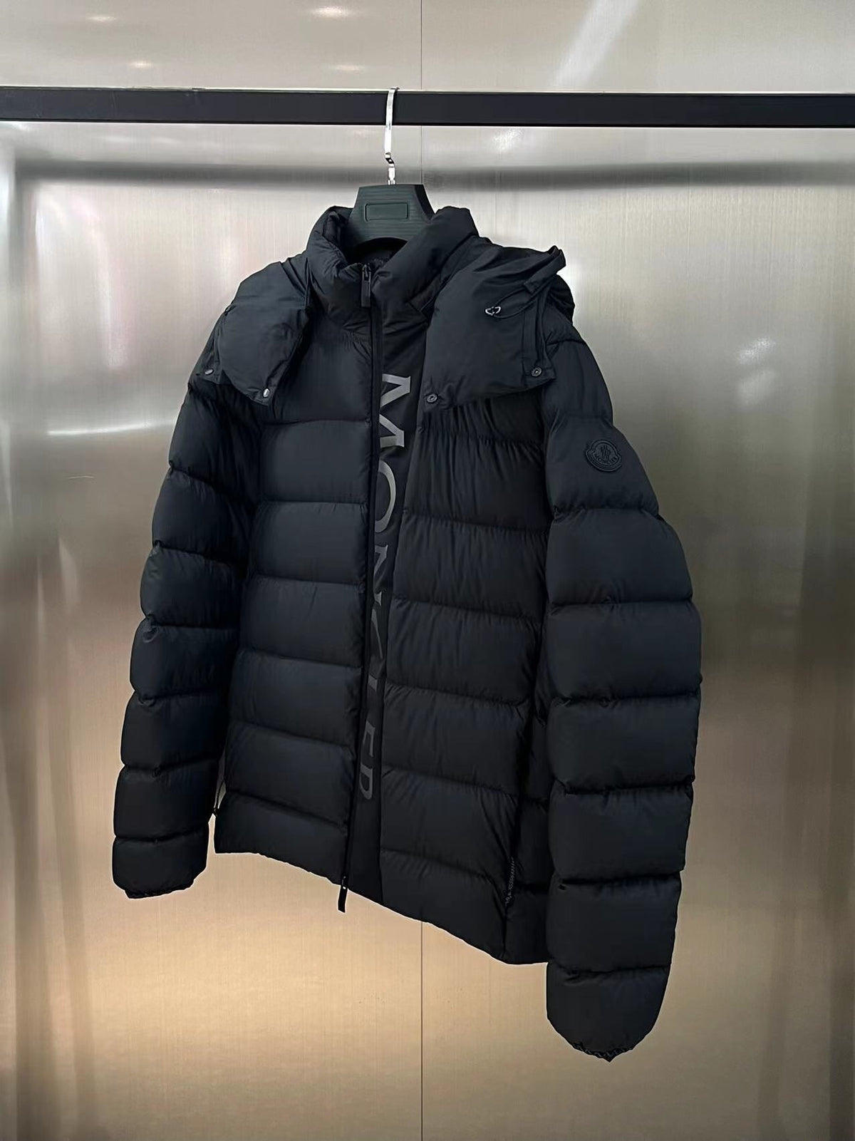 MON - PUFFER