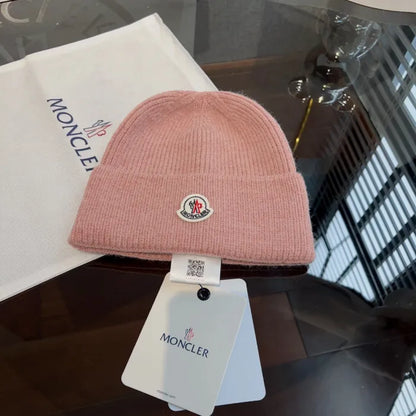 M - BEANIE