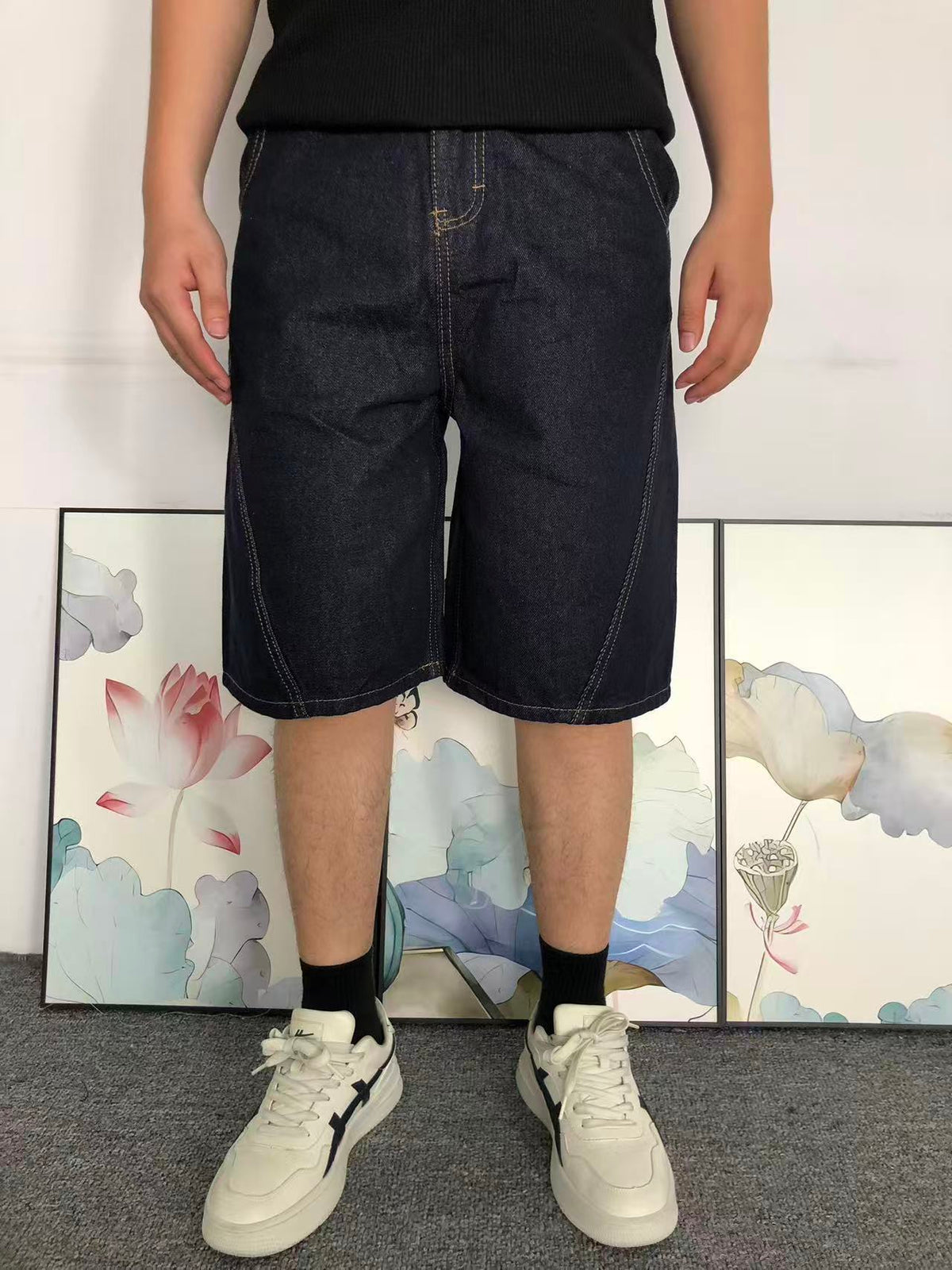 M - SHORTS