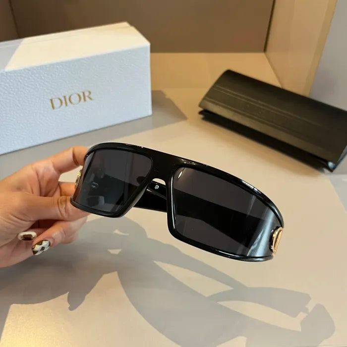 D - SUNGLASSES