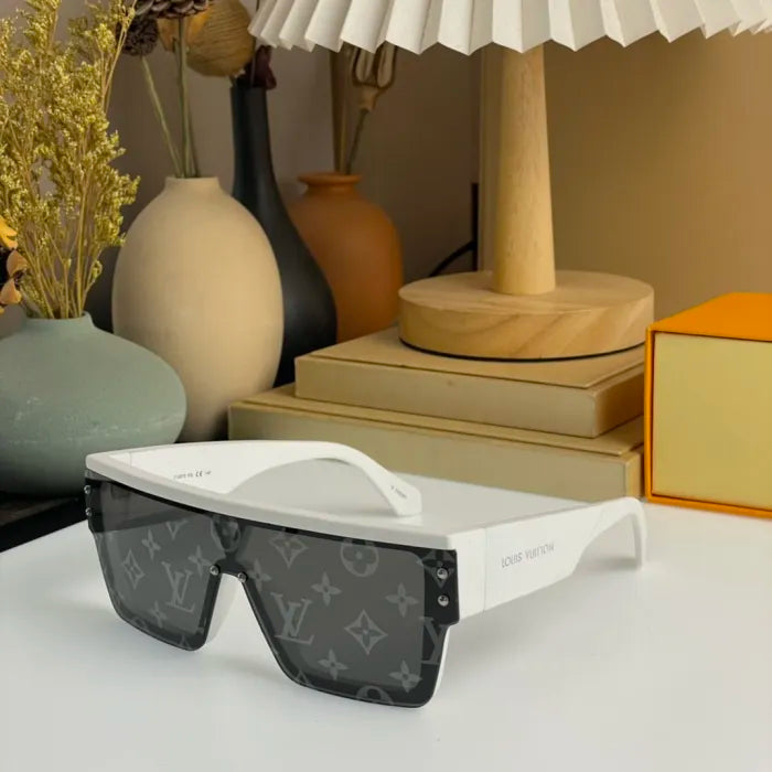 LV - SUNGLASSES