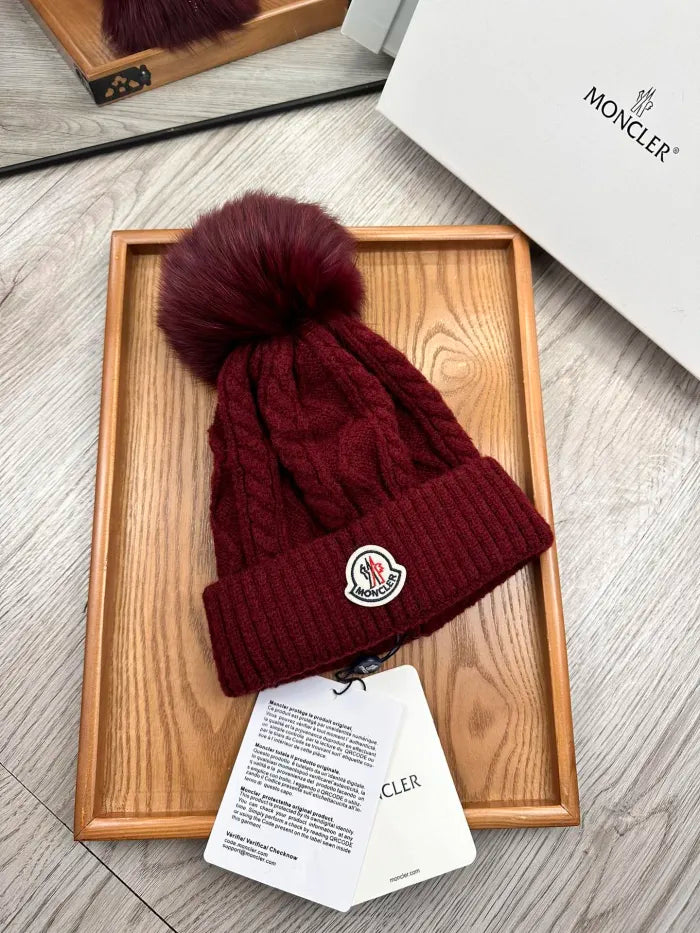 M - BEANIE