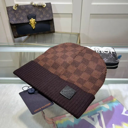 LOUIS V - BONNETS