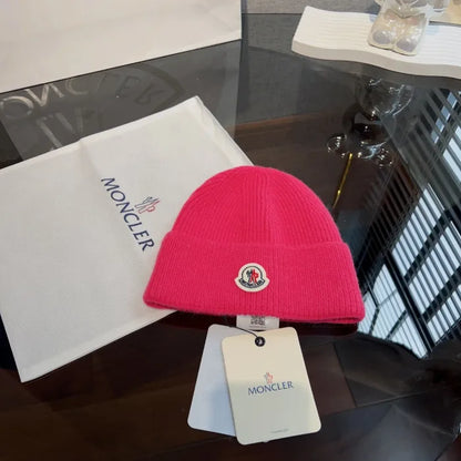 M - BEANIE