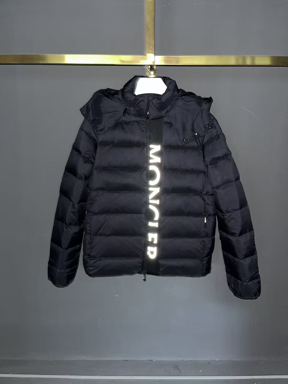MON - PUFFER