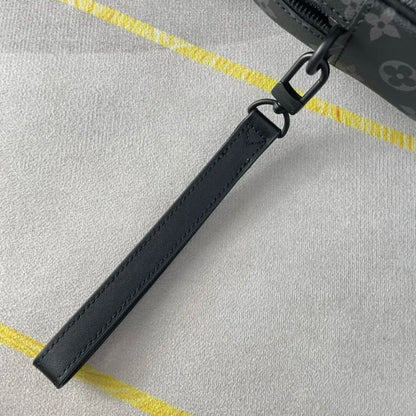 LV - POCHETTE
