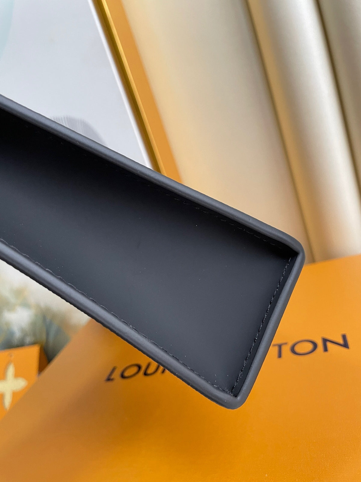 LV - POCHETTE