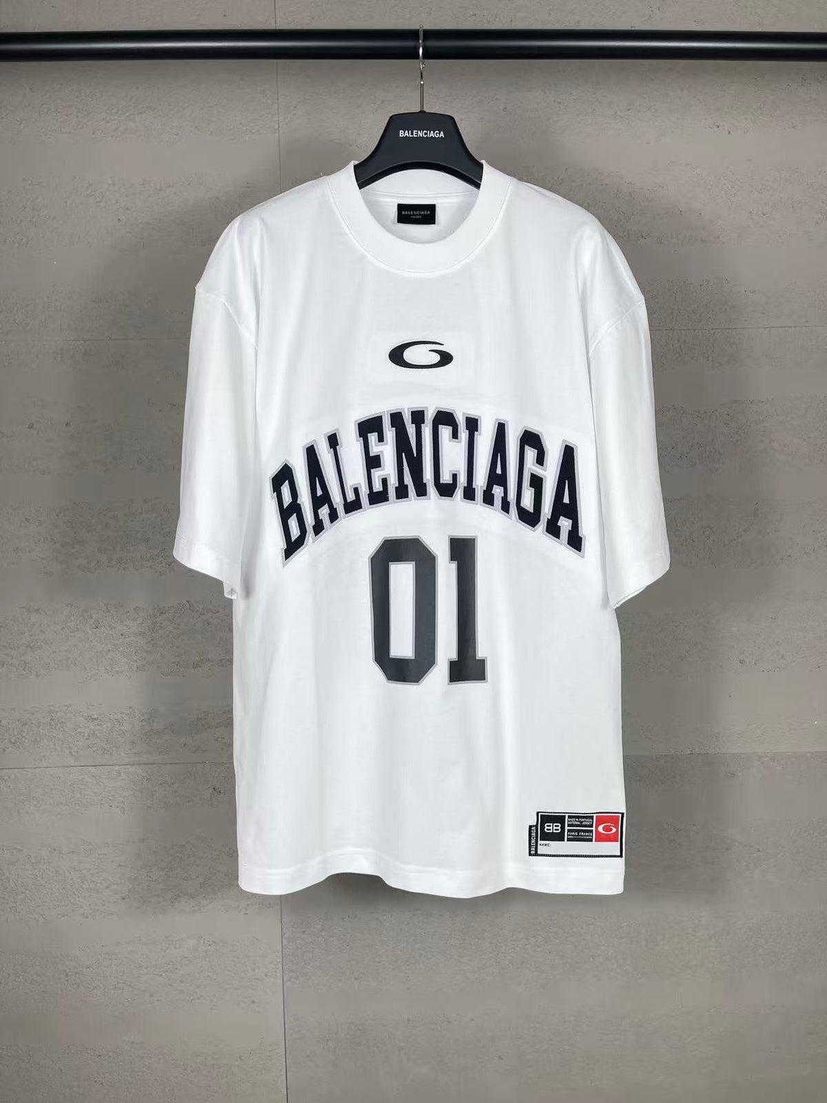 BALE 01 - TSHIRT