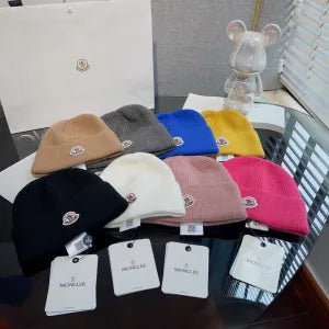 M - BEANIE