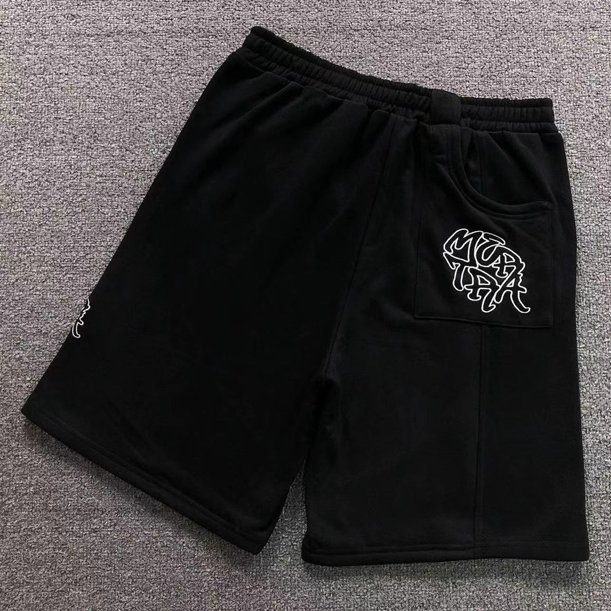 M - SHORTS
