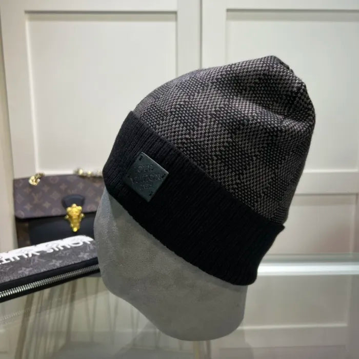 LOUIS V - BONNETS