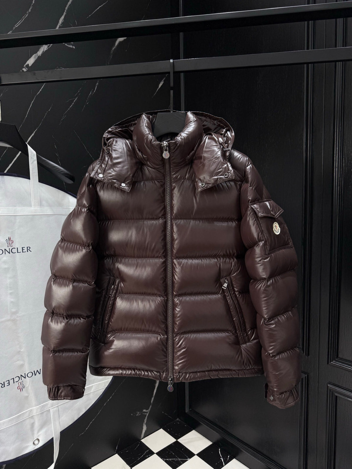 MON - PUFFER