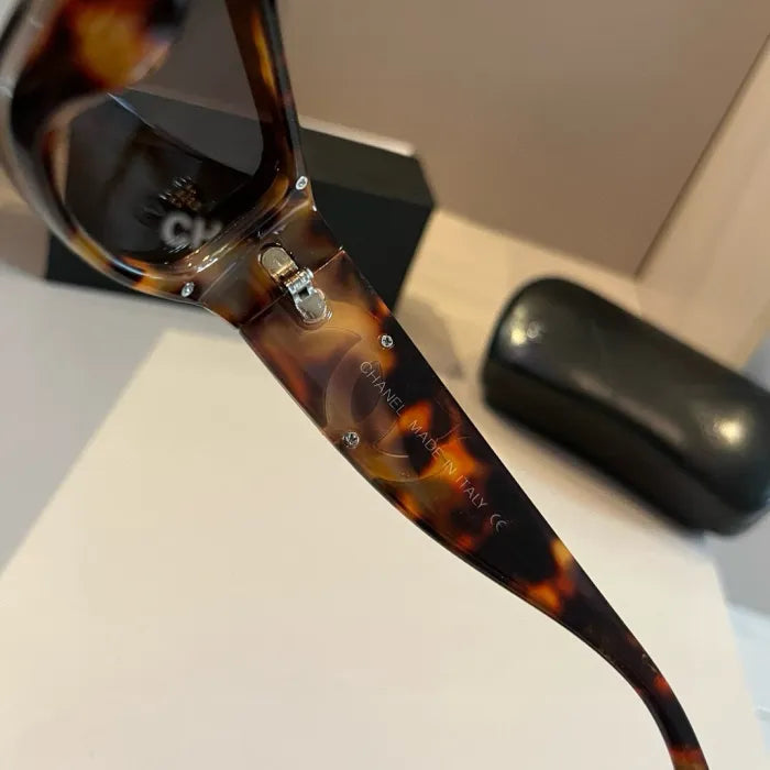 C - SUNGLASSES