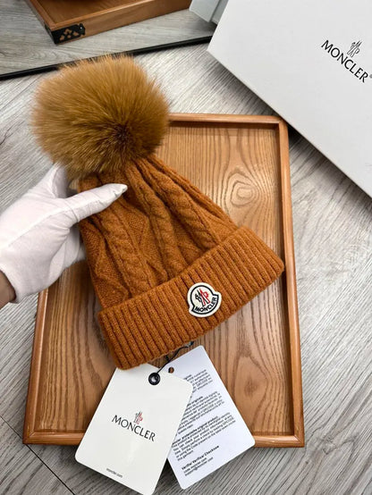 M - BEANIE