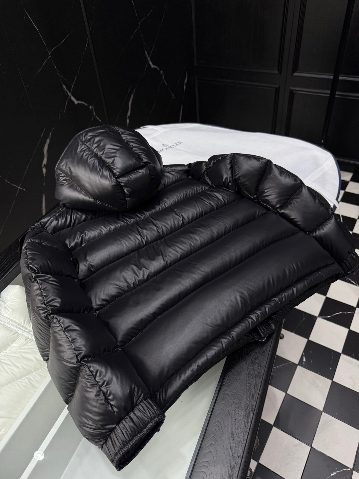 MON - PUFFER