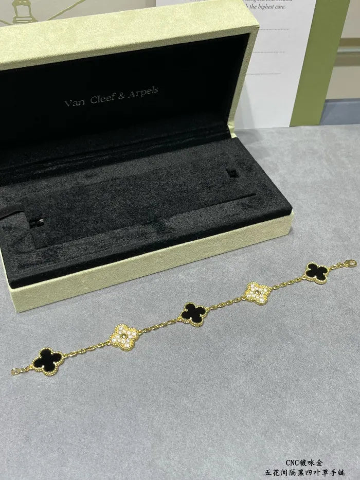 V - BRACCIALE