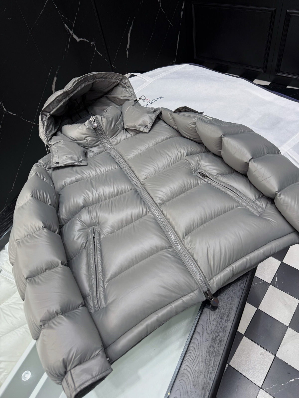 MON - PUFFER