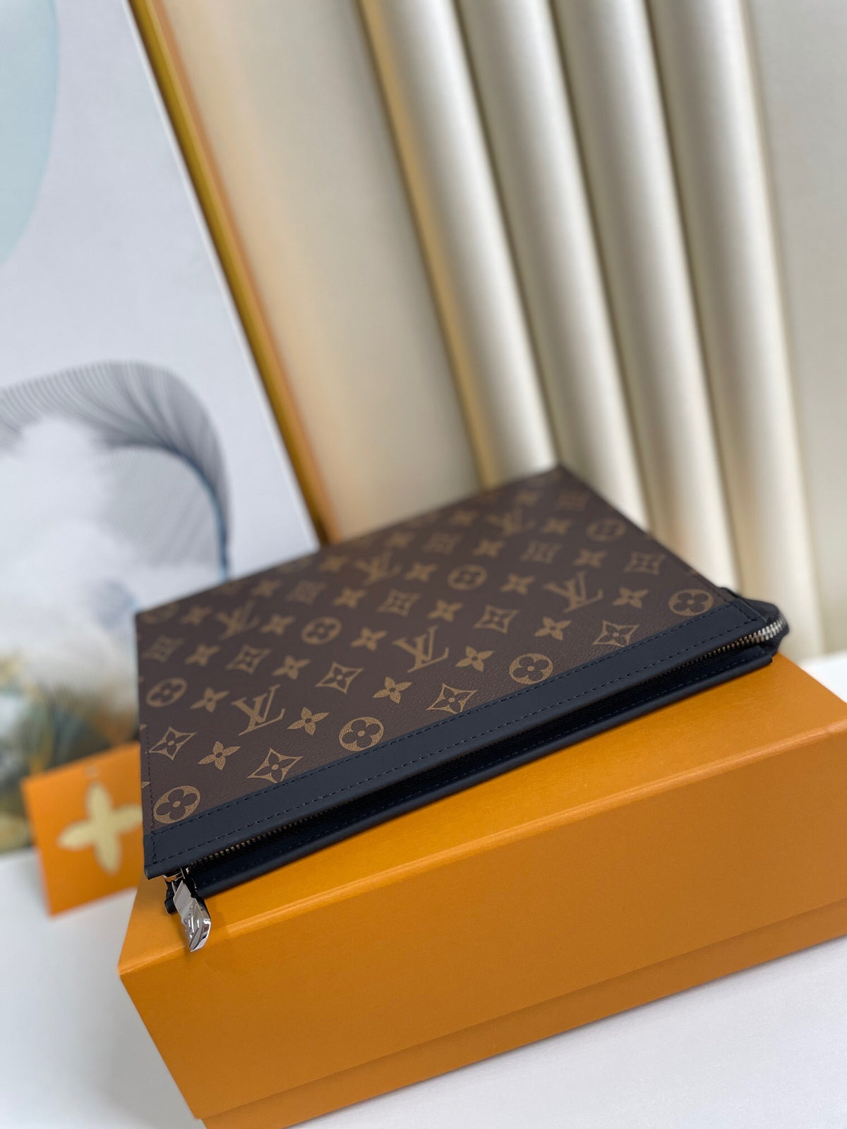LV - POCHETTE