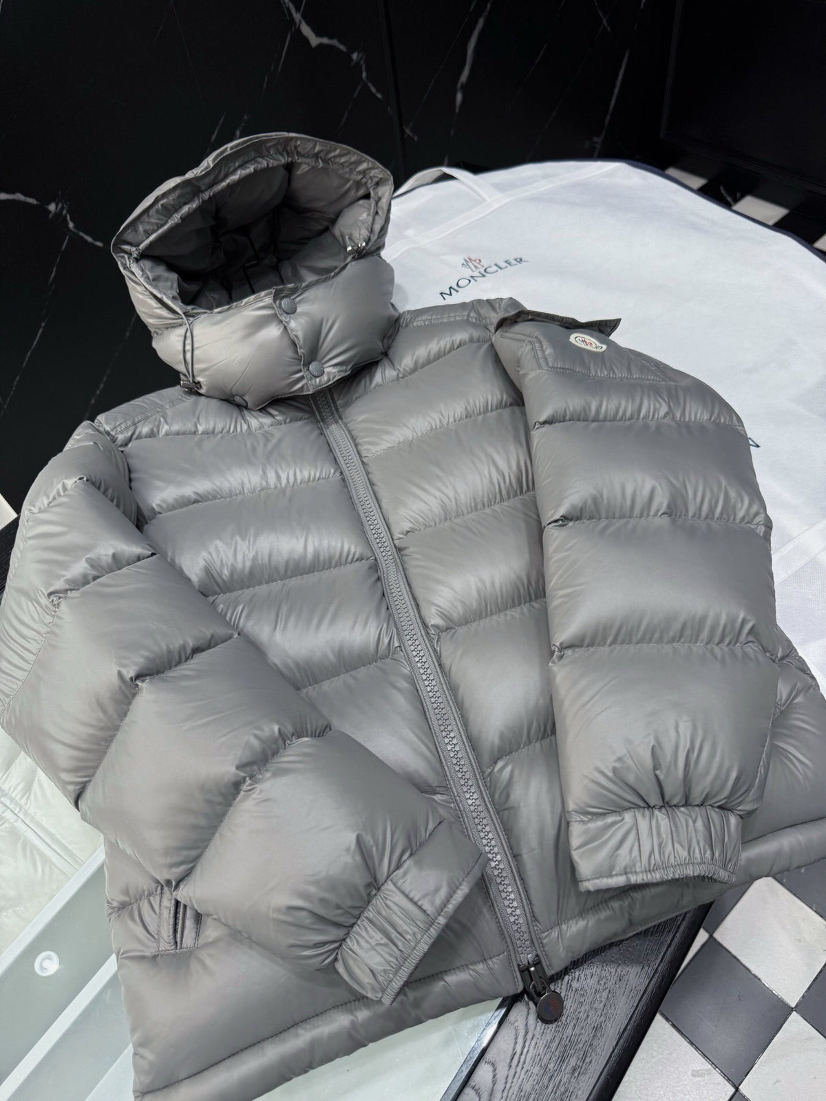 MON - PUFFER