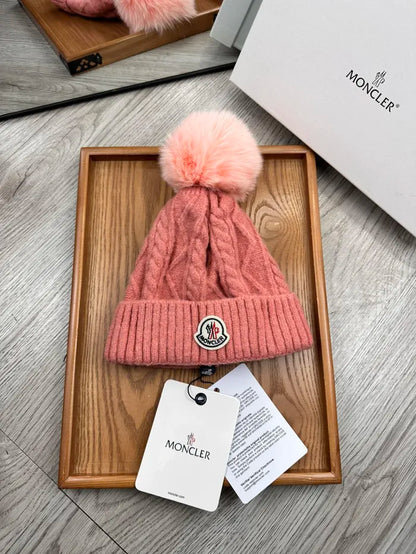 M - BEANIE