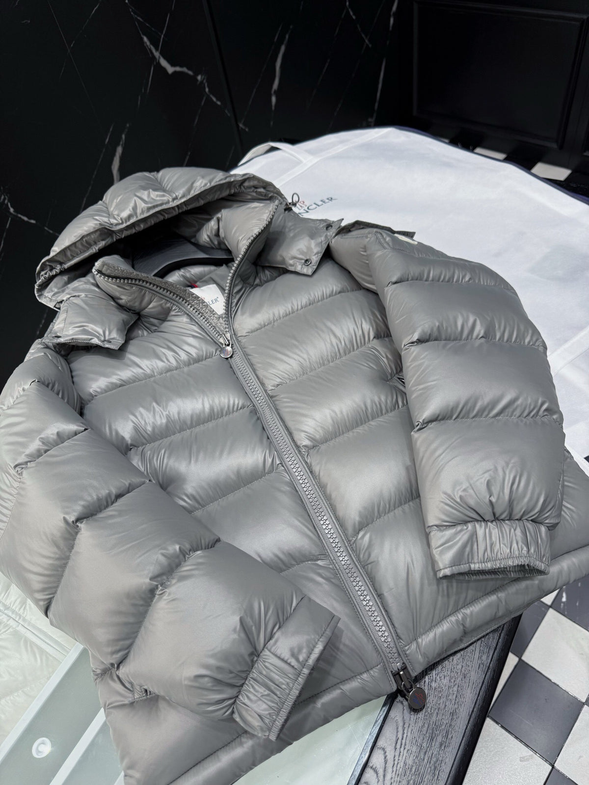 MON - PUFFER