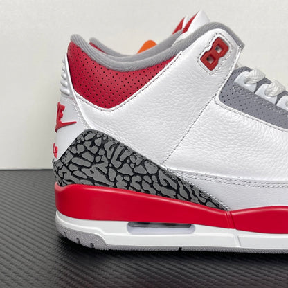 NK J3 - SNEAKERS