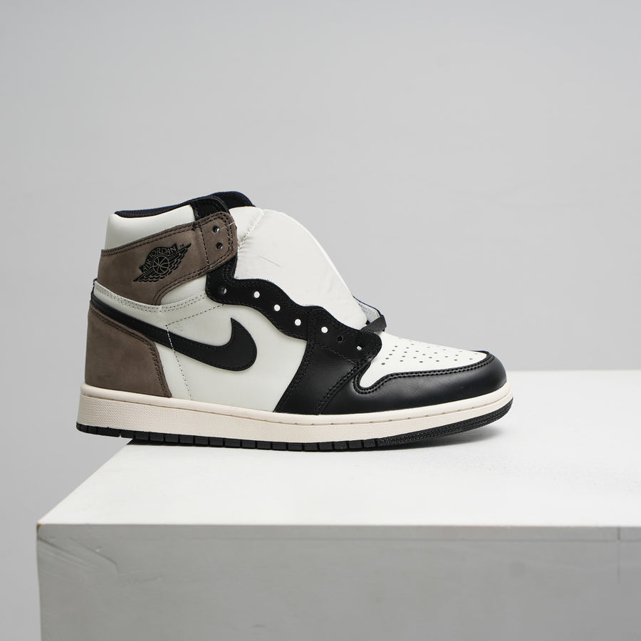 NK J1 - SNEAKERS